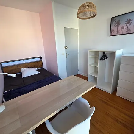 Le Nid, 3 Proche Mer, * Saint-Nazaire (Loire-Atlantique)